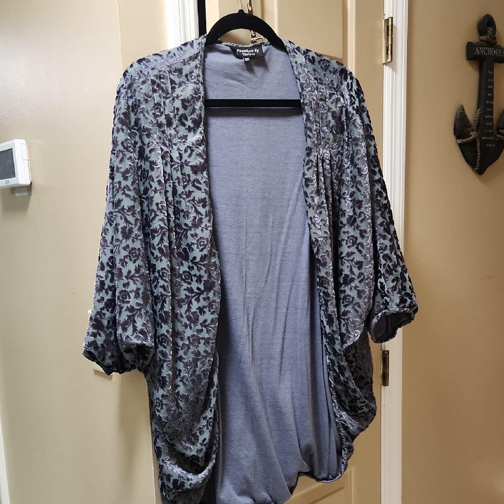 Anthropologie Feathers by Tolani MajaVelvet Kimono One Size